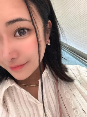 広島県広島市中区のソープ ロイヤル女子寮の写メ日記　ピアス画像