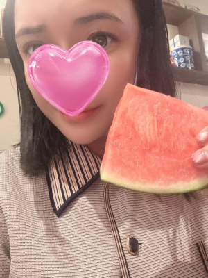 広島県広島市中区のソープ ロイヤル女子寮の写メ日記　果物大好き画像
